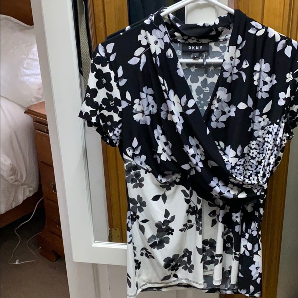 Short sleeve shirt